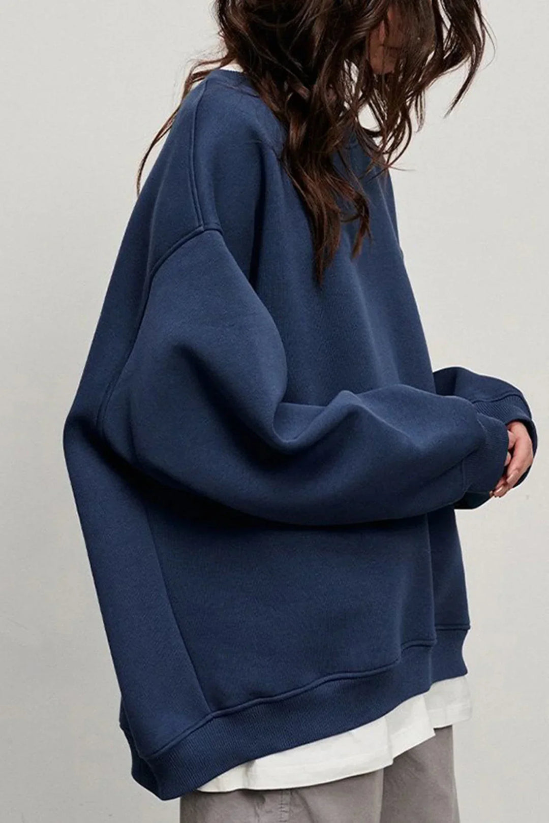 Women's Oversized Sweatshirt with Round Neck