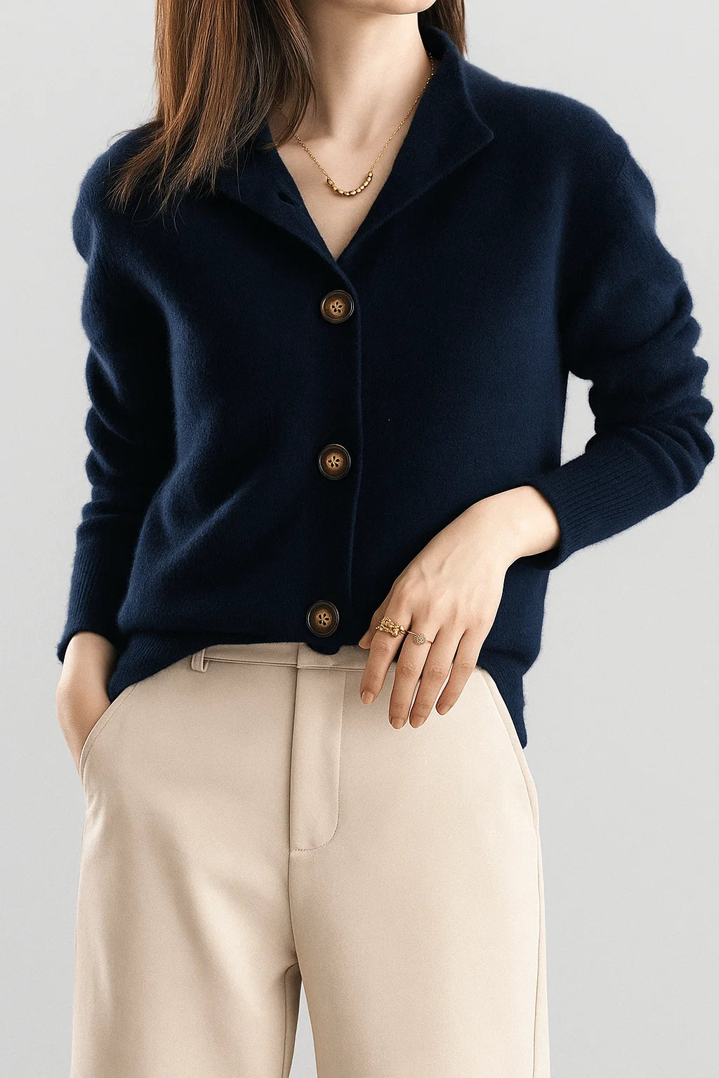 Women's Cashmere Cardigan - Soft & Elegant Sweater with Comfortable Fit